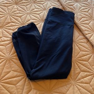 Athleta Capri black Workout Pants Style 291701-00 Size XS. Very good condition